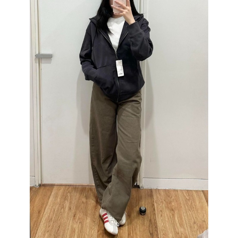 Streetwear Brand Niche - Modny sweter z kapturem w stylu