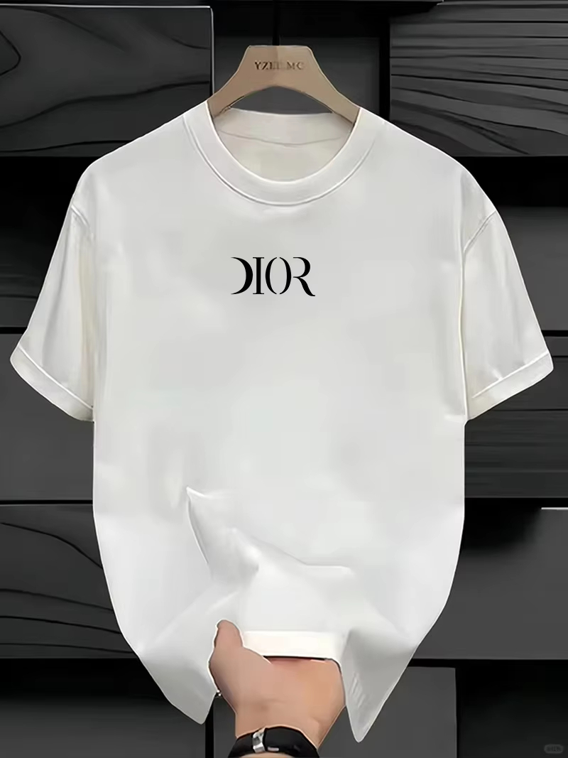 Klasyczna koszulka z rozcięcia – Streetwear Brand Font recenzja i cena